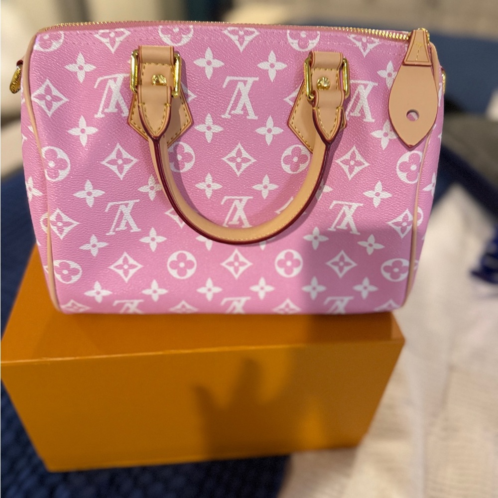 Pink Designer Handbag speedy p9 brand new